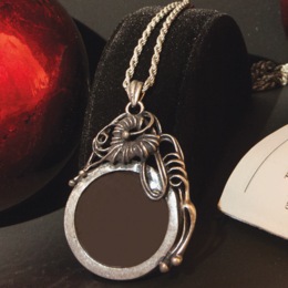 Antique-Style Magnifying Pendant, , large